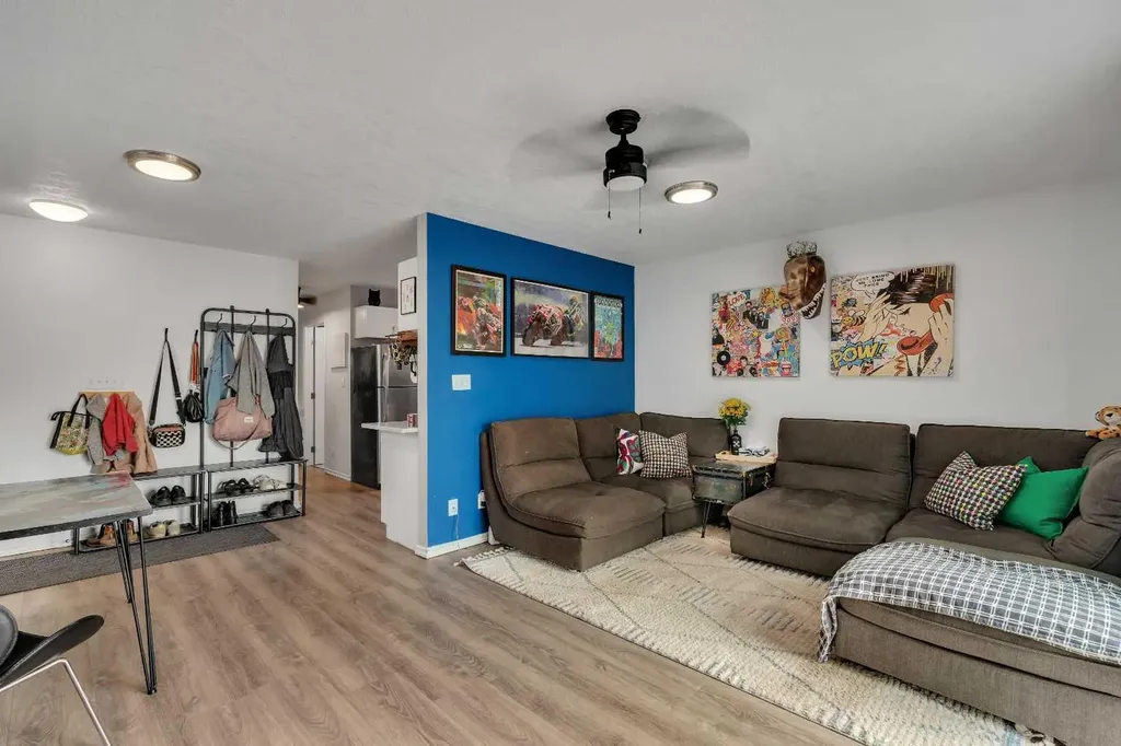6224 18a Street SE Calgary AB T2C0N1