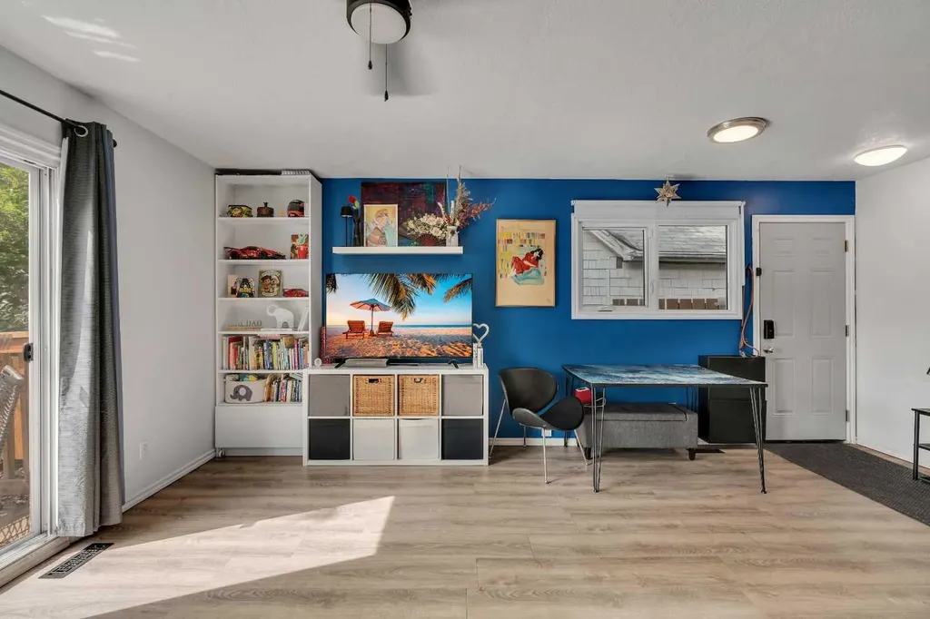 6224 18a Street SE Calgary AB T2C0N1