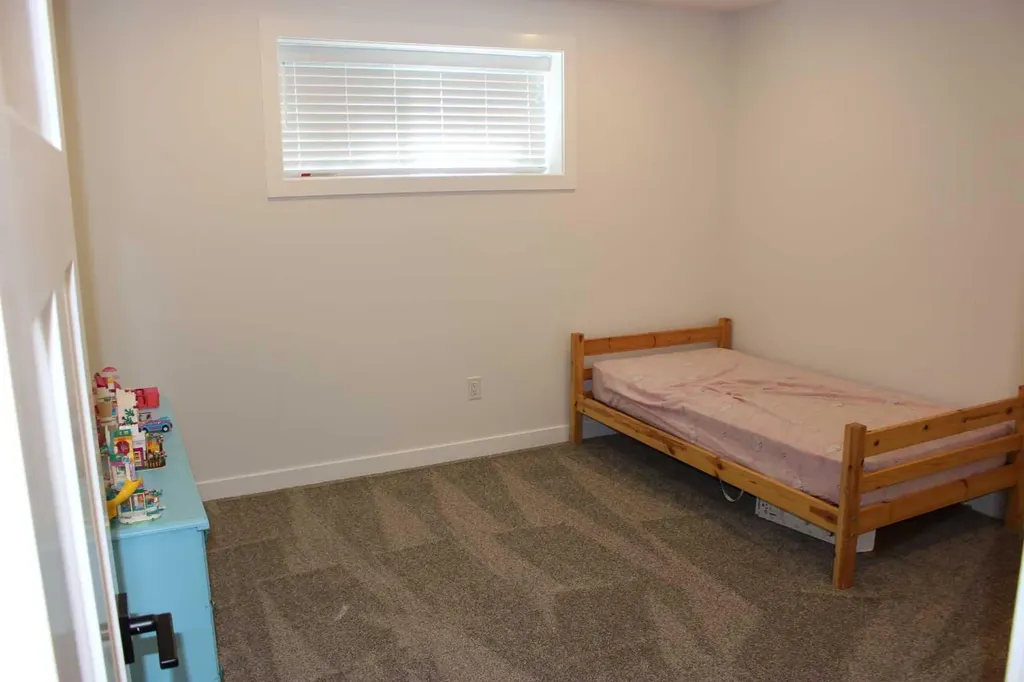 251 Crescent Avenue Picture Butte AB T0K 1V0