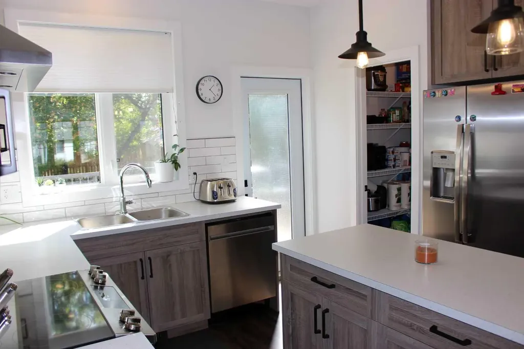 251 Crescent Avenue Picture Butte AB T0K 1V0