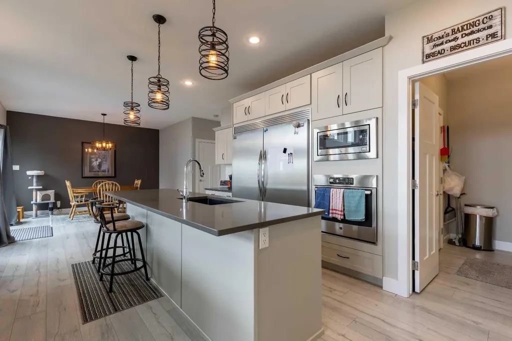 107 Westgate Drive Coaldale AB T1M 0E1