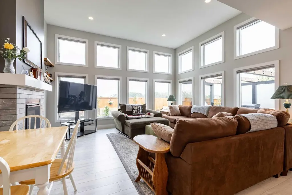 107 Westgate Drive Coaldale AB T1M 0E1