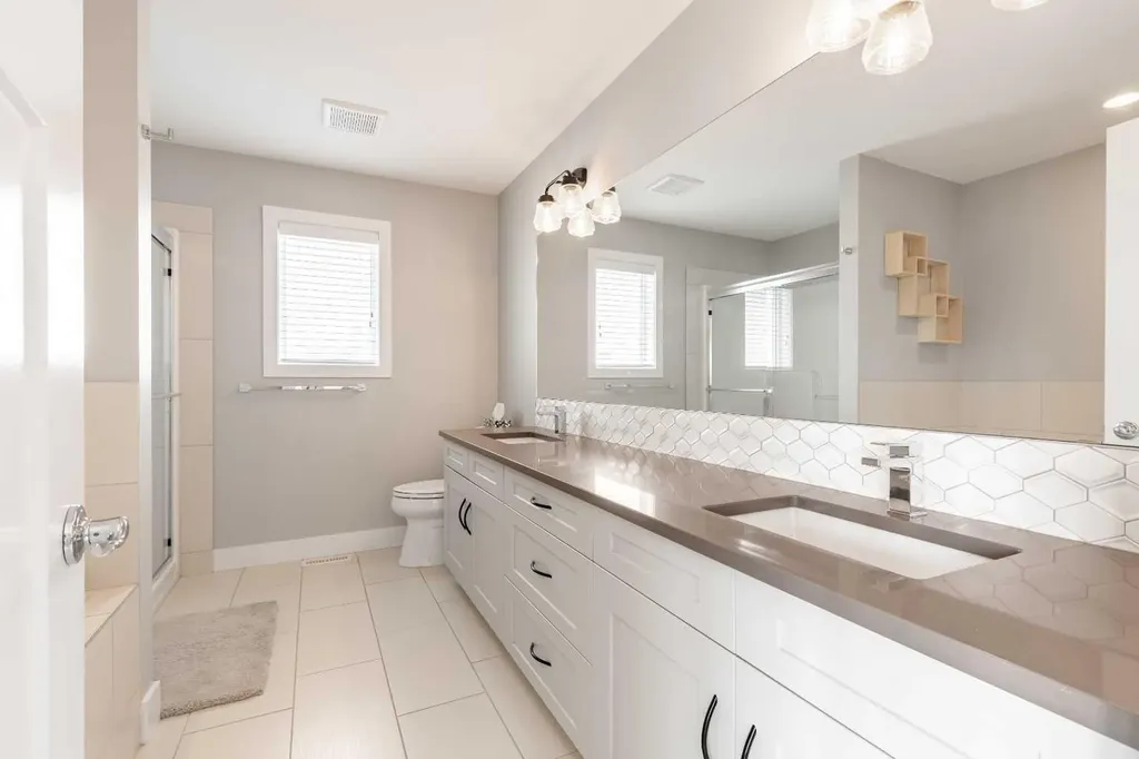 107 Westgate Drive Coaldale AB T1M 0E1