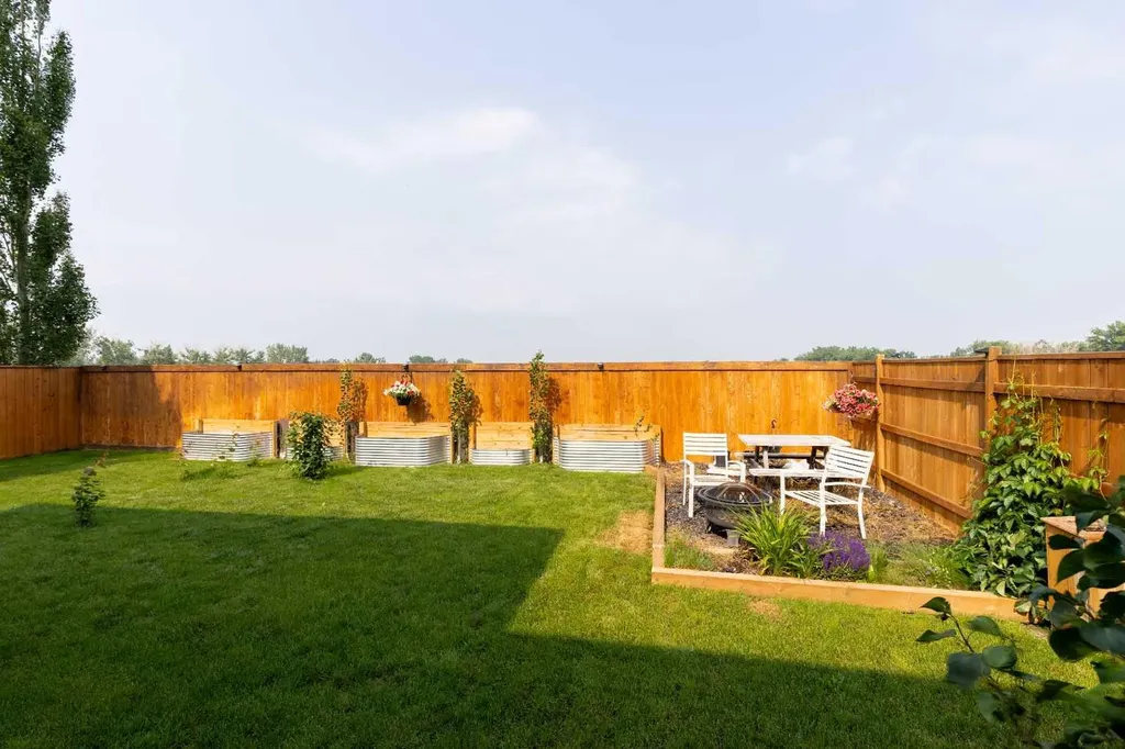 107 Westgate Drive Coaldale AB T1M 0E1
