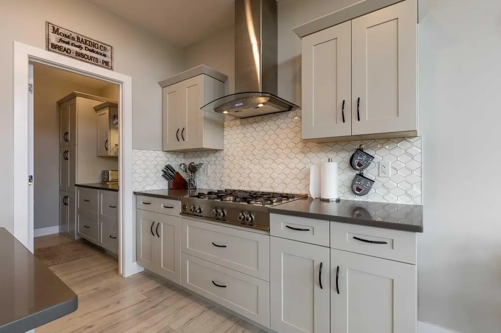 107 Westgate Drive Coaldale AB T1M 0E1