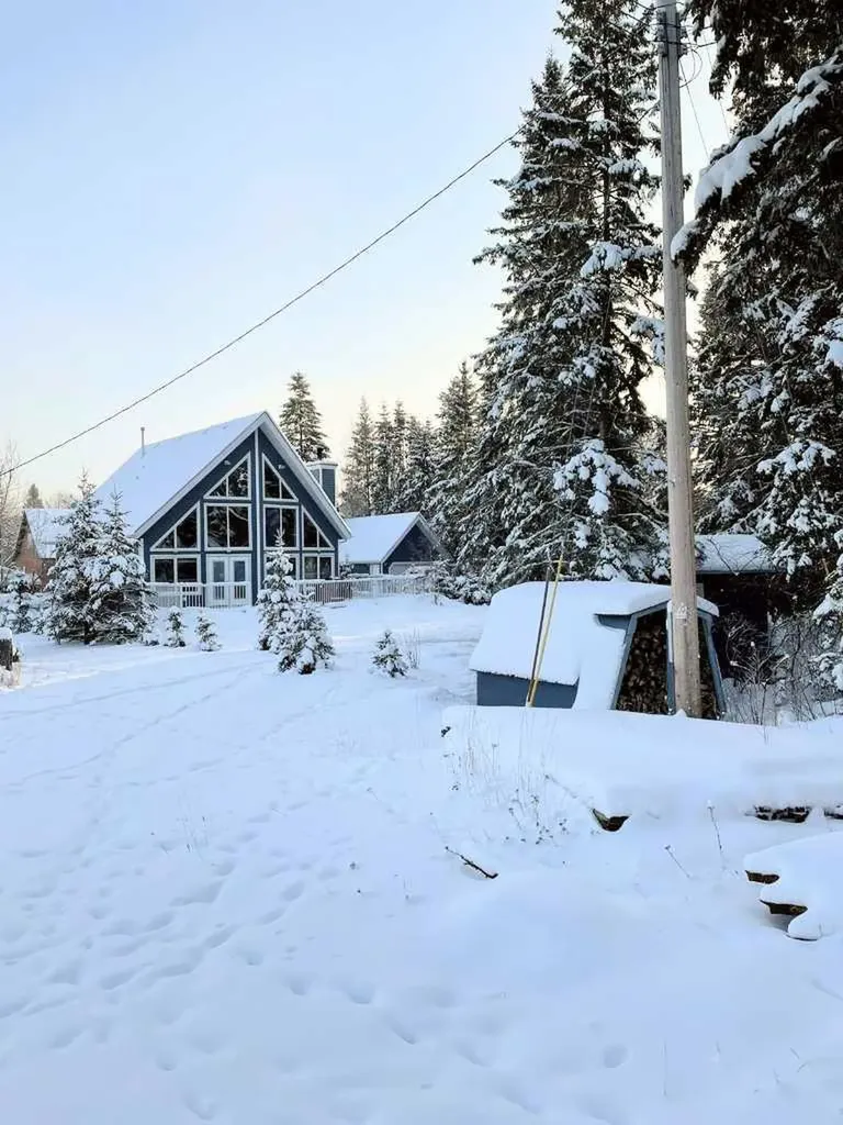 85 Pine Drive Marten Beach AB T0G2A0