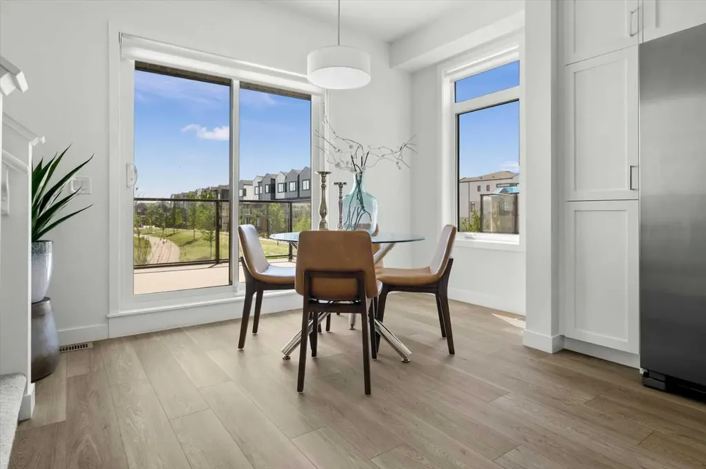 8562 19 Avenue SE Calgary AB T2A 0M8
