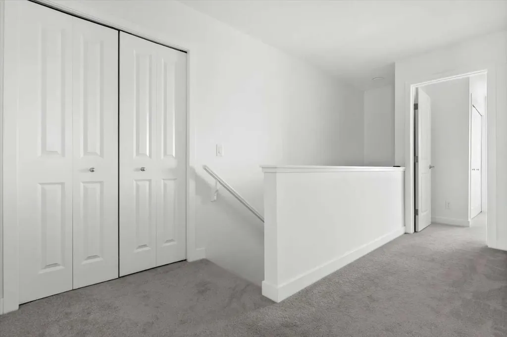 8562 19 Avenue SE Calgary AB T2A 0M8