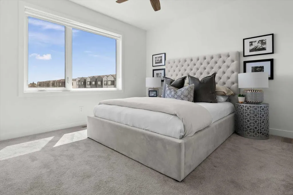 8562 19 Avenue SE Calgary AB T2A 0M8