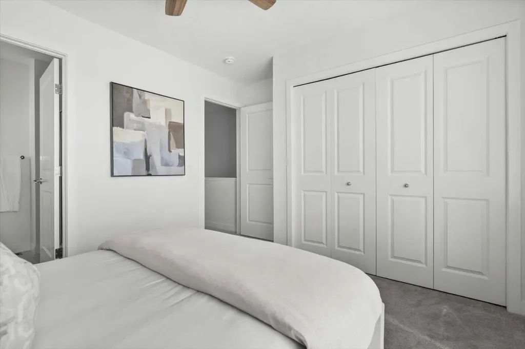 8562 19 Avenue SE Calgary AB T2A 0M8
