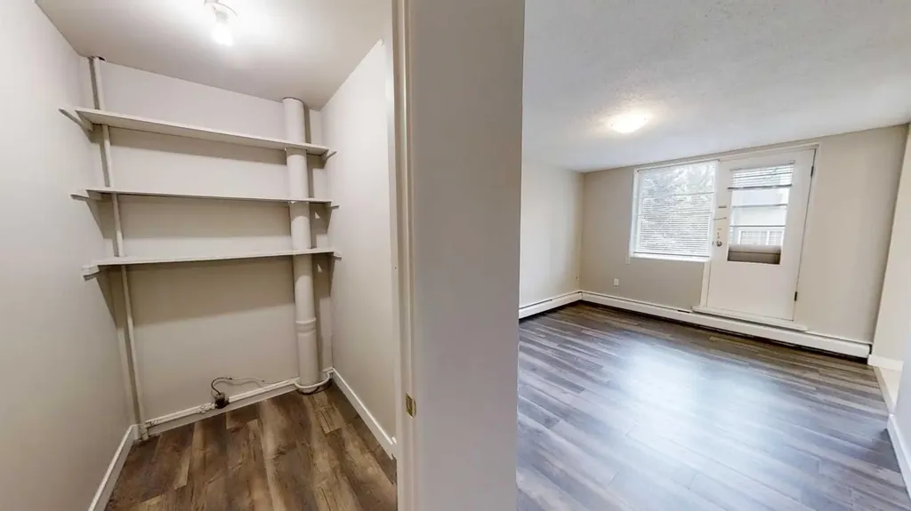9932 105 Avenue Grande Prairie AB T8V1G9