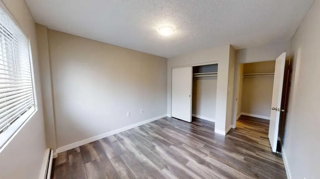 9932 105 Avenue Grande Prairie AB T8V1G9