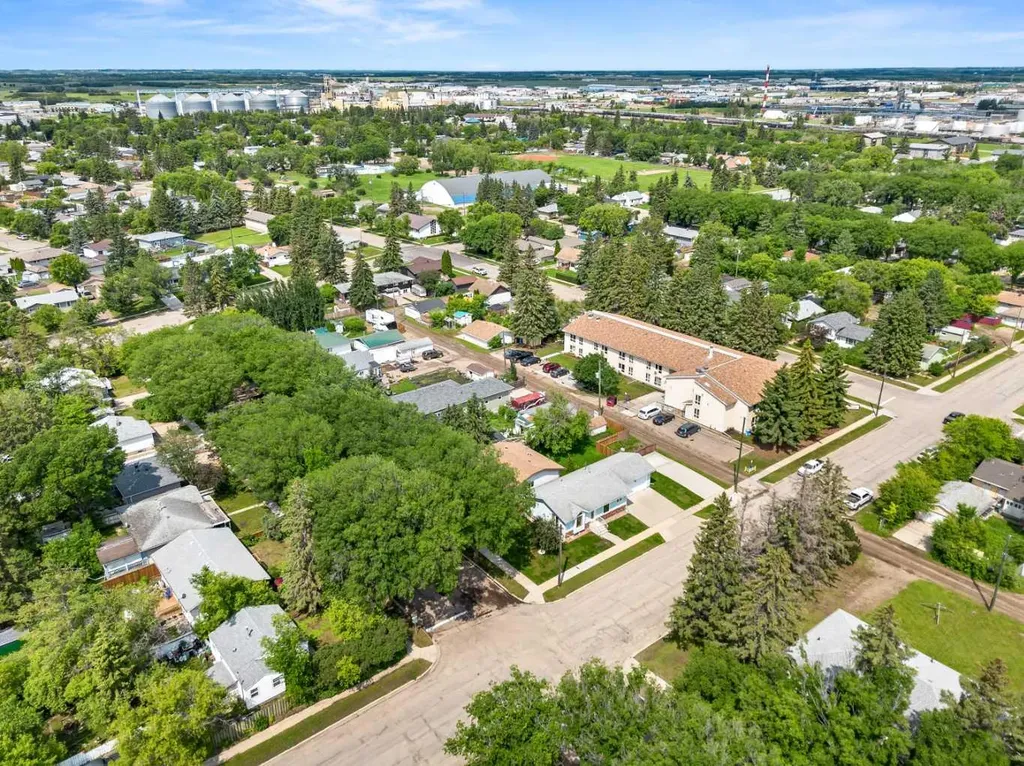 5502 46 Street Lloydminster AB T9V 0E5