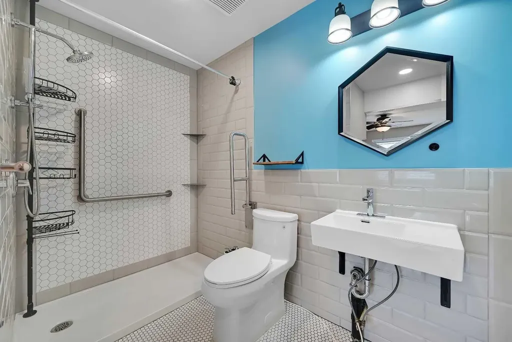 100 Somerside Grove SW Calgary AB T2Y 3V2