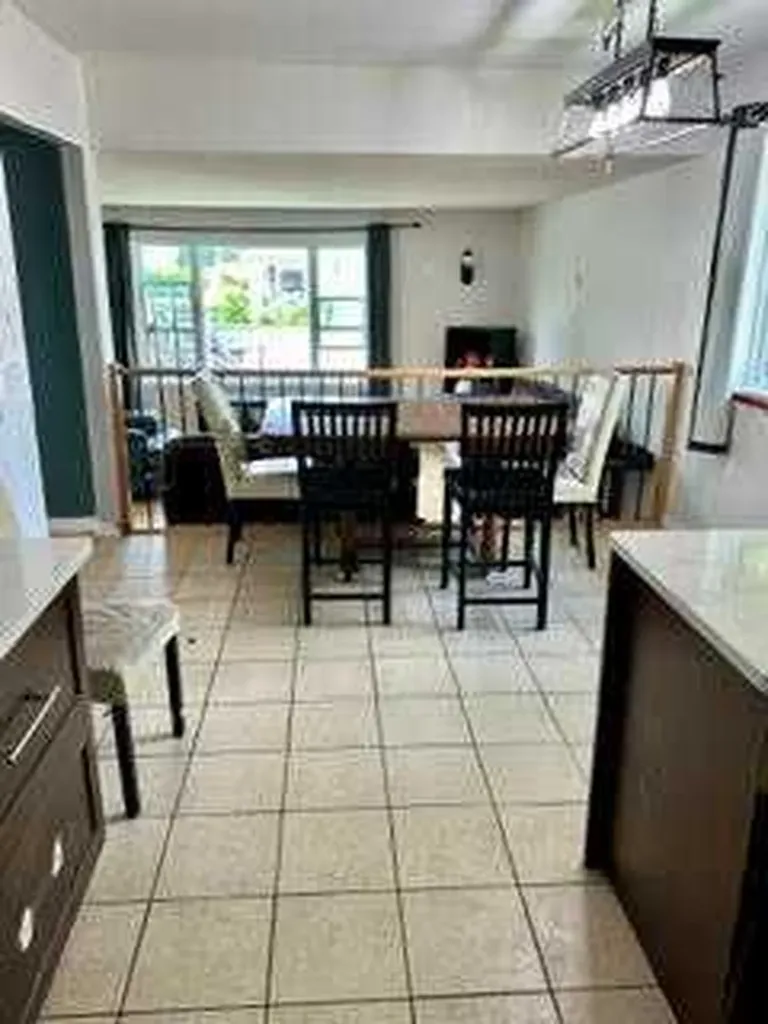 4421 40a Avenue Red Deer AB T4N 2X3