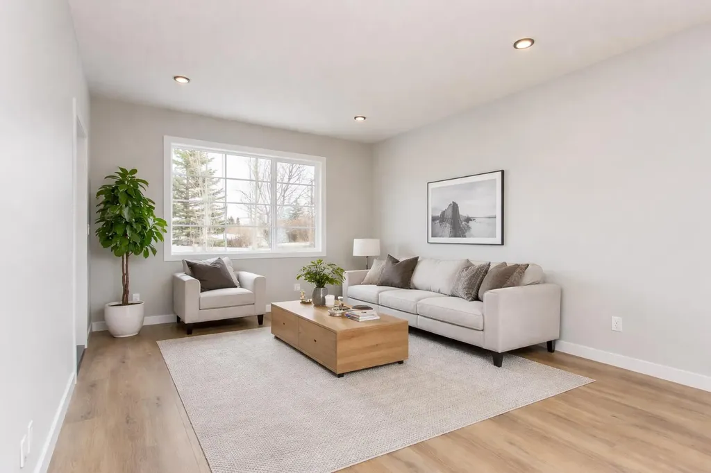17 Tindale Place Red Deer AB T4P 0T8