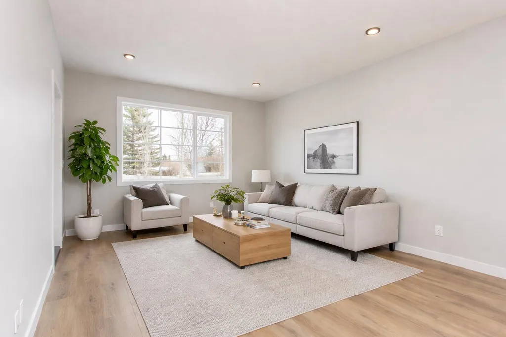 17 Tindale Place Red Deer AB T4P 0T8