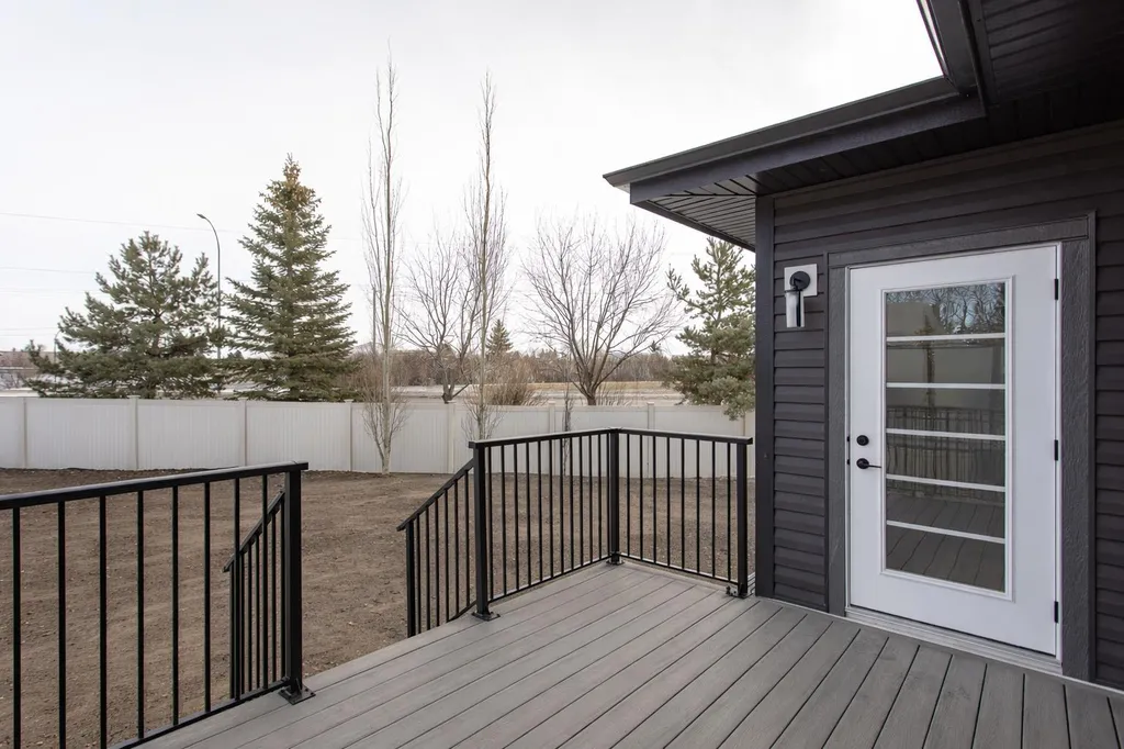 17 Tindale Place Red Deer AB T4P 0T8