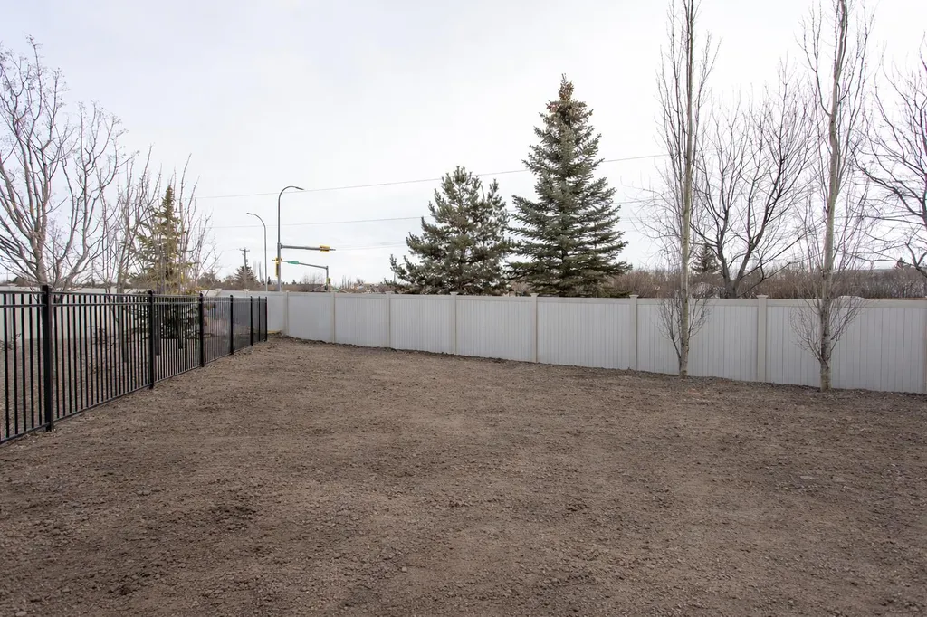 17 Tindale Place Red Deer AB T4P 0T8