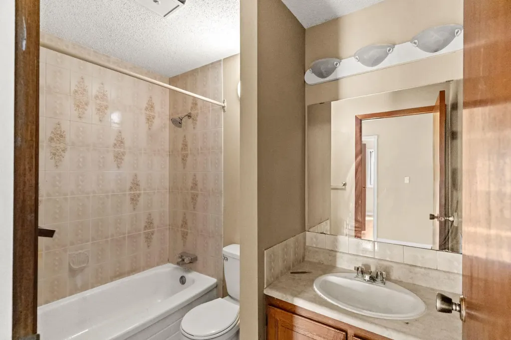 72 Templeson Way NE Calgary AB T1Y5P9