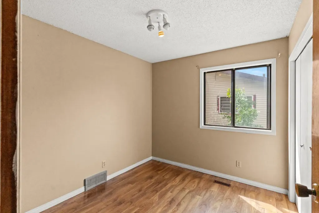 72 Templeson Way NE Calgary AB T1Y5P9