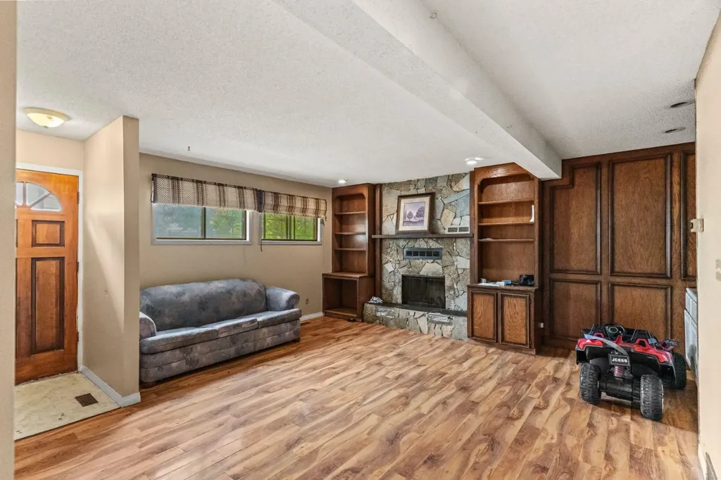 72 Templeson Way NE Calgary AB T1Y5P9