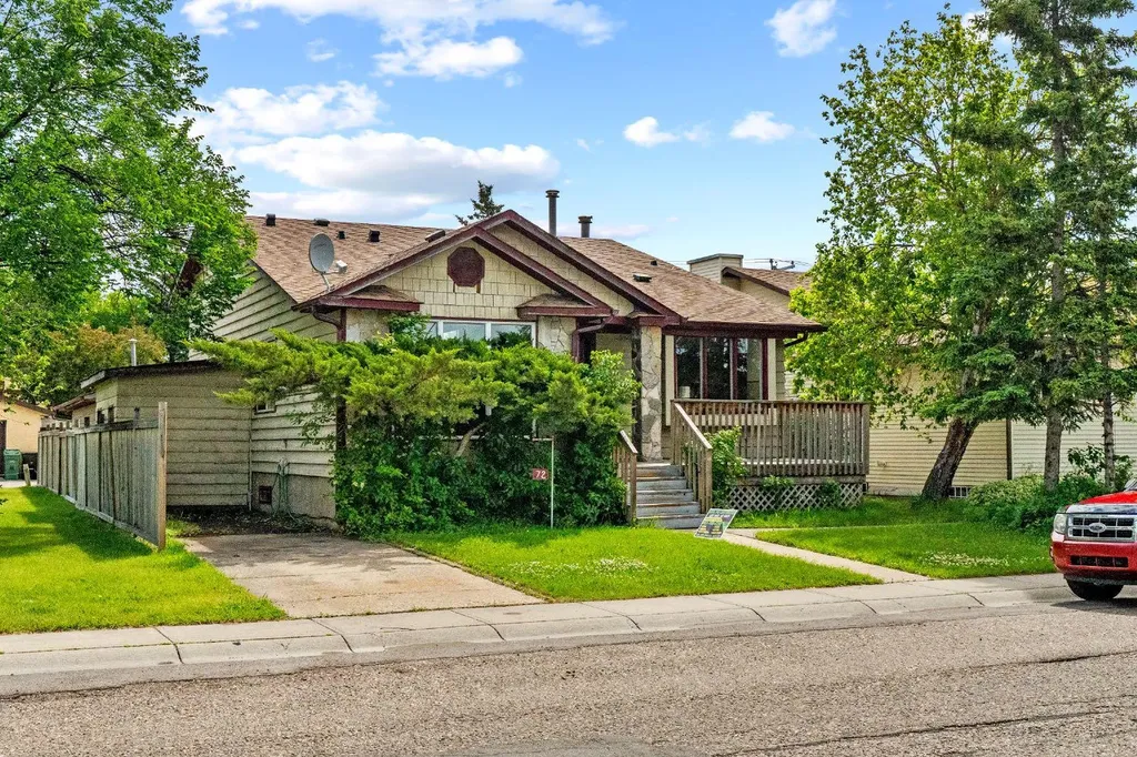 72 Templeson Way NE Calgary AB T1Y5P9