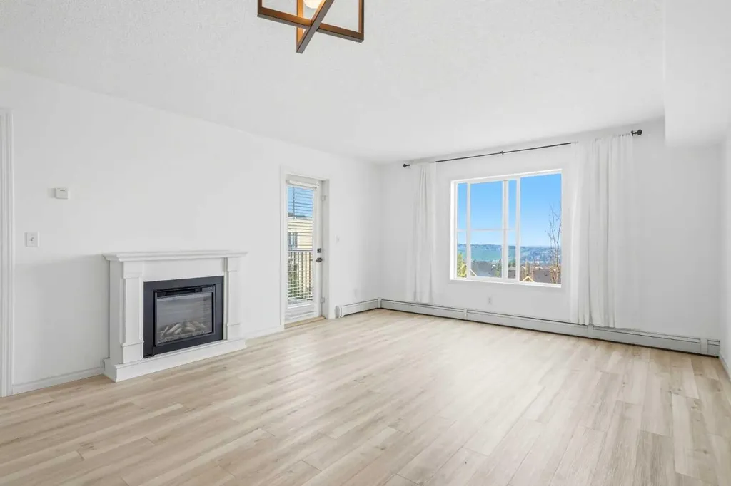 195 Kincora Glen Road NW Calgary AB T3R 0S3