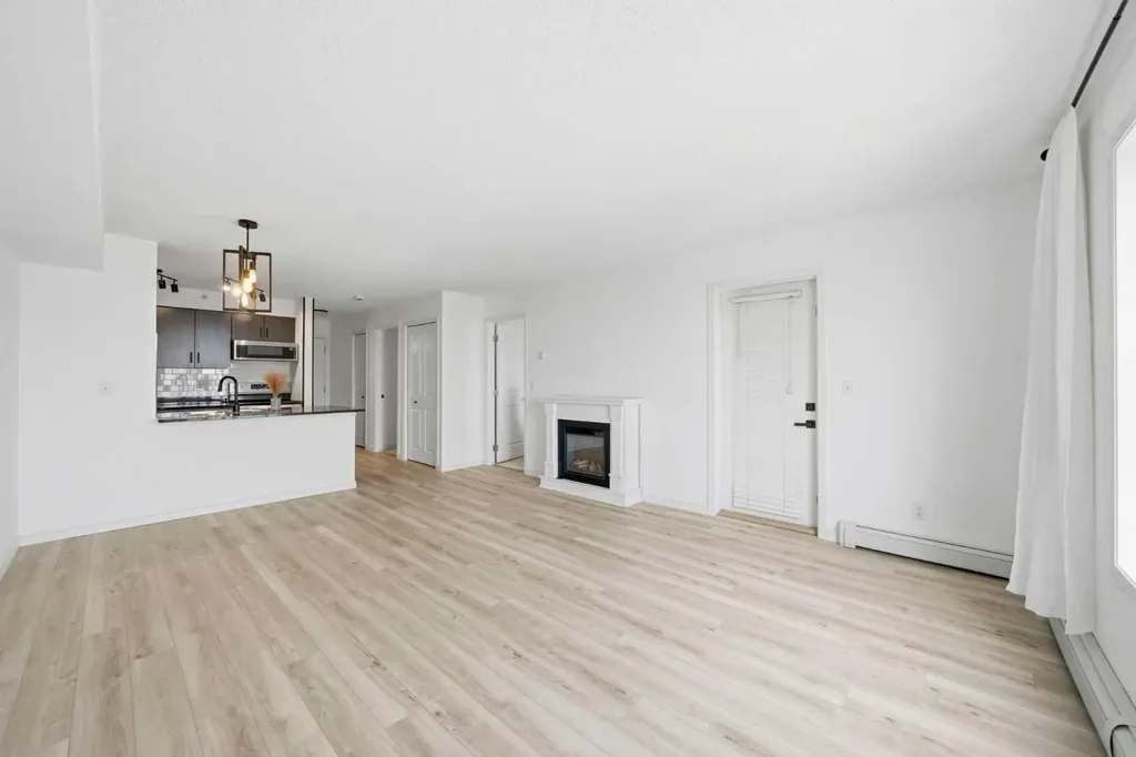 195 Kincora Glen Road NW Calgary AB T3R 0S3