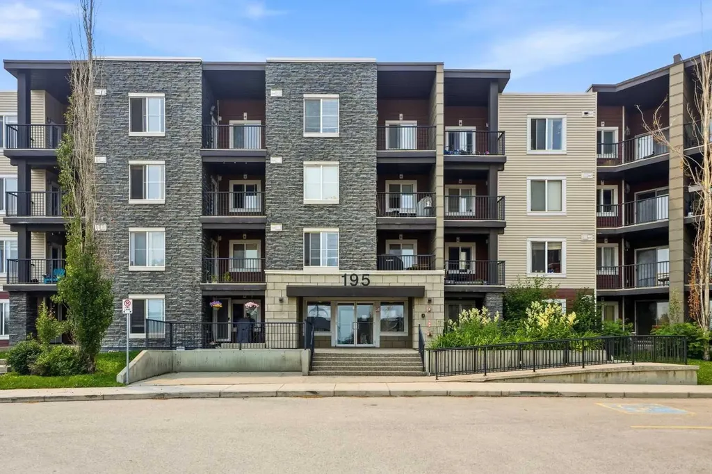 195 Kincora Glen Road NW Calgary AB T3R 0S3