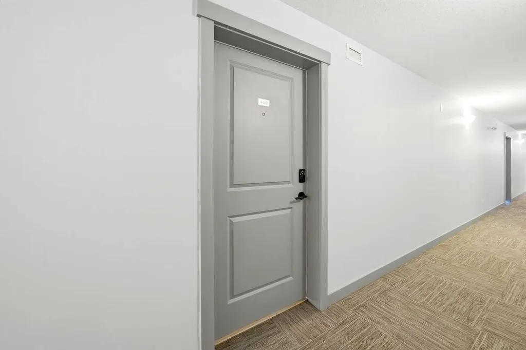195 Kincora Glen Road NW Calgary AB T3R 0S3