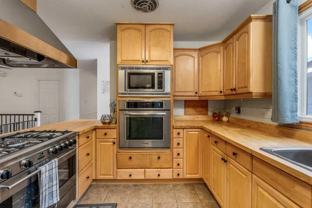 645 21 Street Fort Macleod AB T0L 0Z0