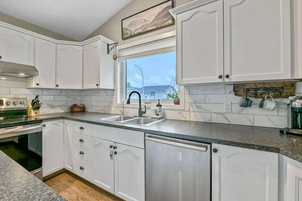 1001 17 Street SE High River AB T1V 1P9