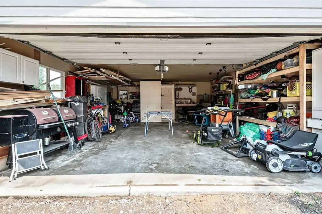 1001 17 Street SE High River AB T1V 1P9