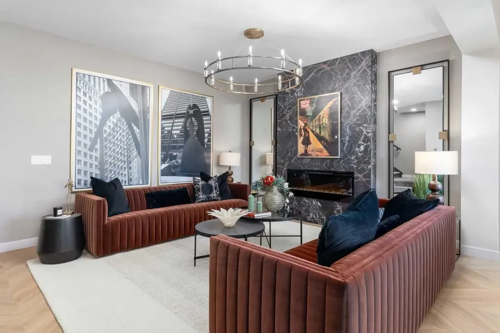 474 Hotchkiss Manor SE Calgary AB T3S 0T1