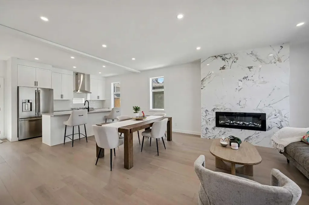753 Centre Avenue NE Calgary AB T2E4B6