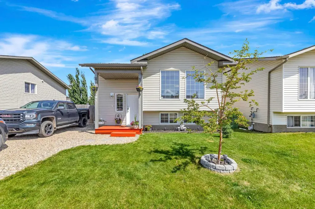 1505 49 Avenue Lloydminster SK S9V 2E7
