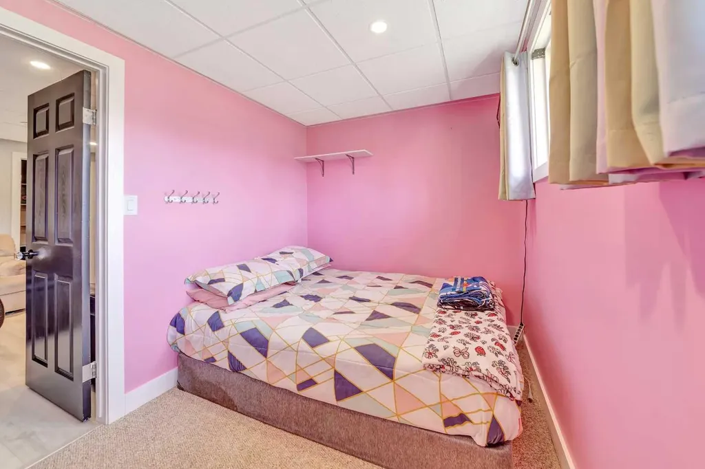 1505 49 Avenue Lloydminster SK S9V 2E7