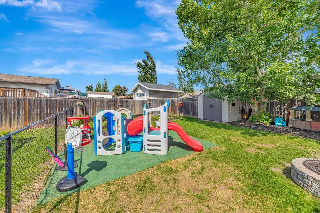 1505 49 Avenue Lloydminster SK S9V 2E7