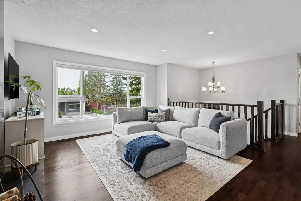 336 Norseman Road NW Calgary AB T2K 5M5