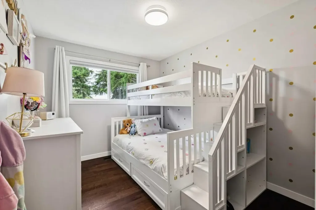 336 Norseman Road NW Calgary AB T2K 5M5