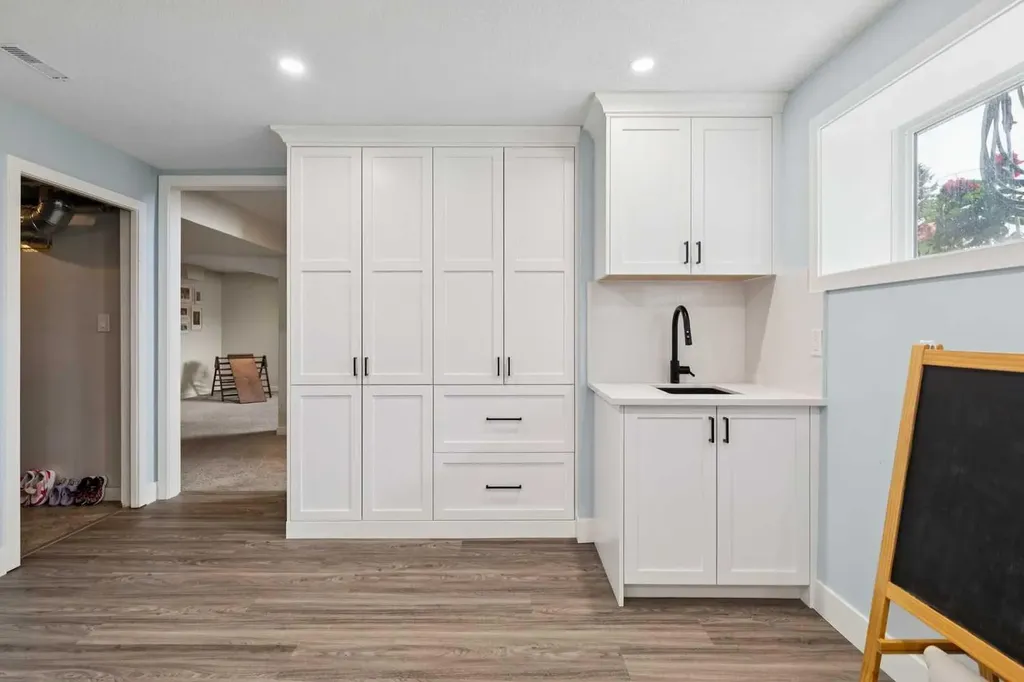 336 Norseman Road NW Calgary AB T2K 5M5