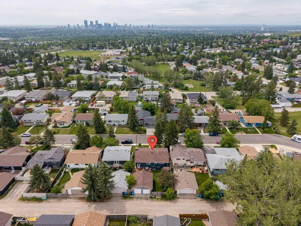 336 Norseman Road NW Calgary AB T2K 5M5