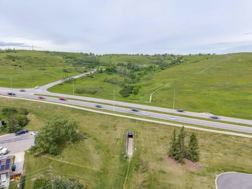 336 Norseman Road NW Calgary AB T2K 5M5