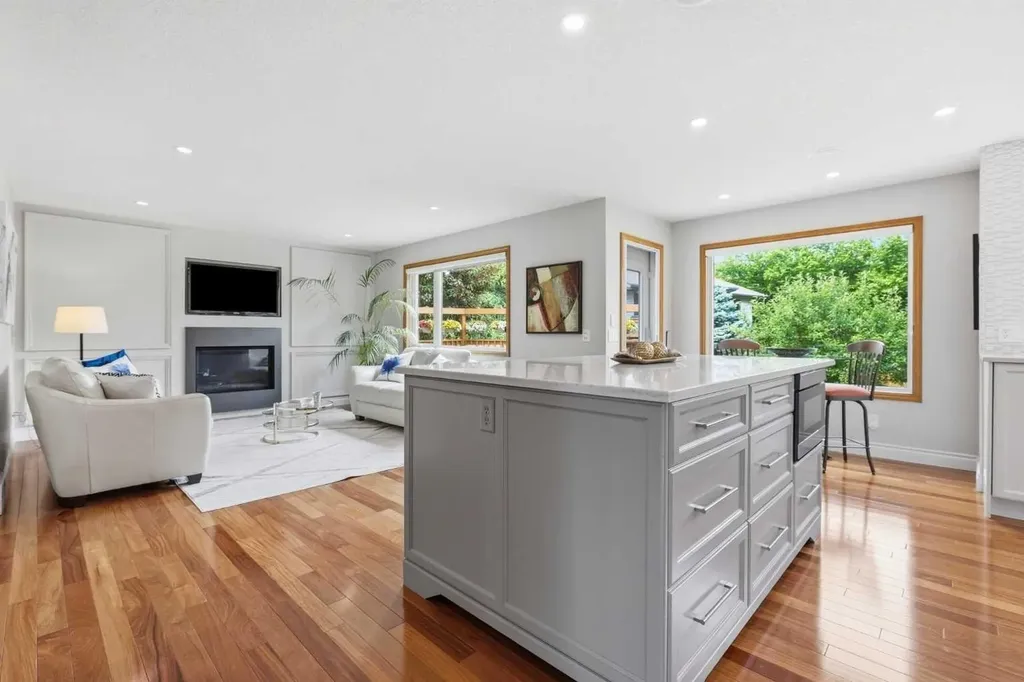 143 Douglasbank Place SE Calgary AB T2Z 2J4