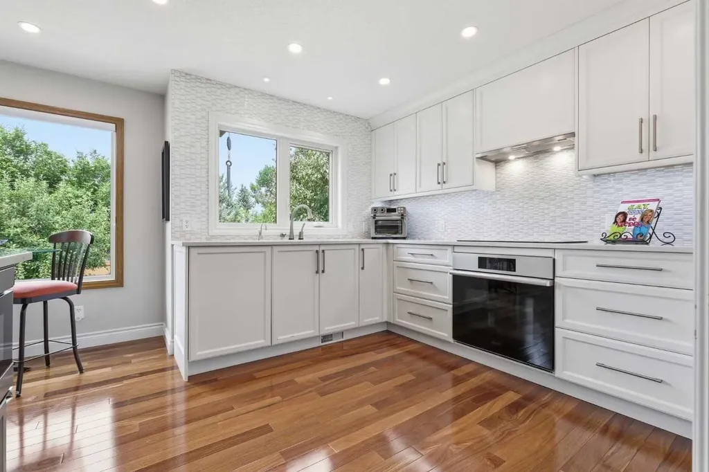 143 Douglasbank Place SE Calgary AB T2Z 2J4
