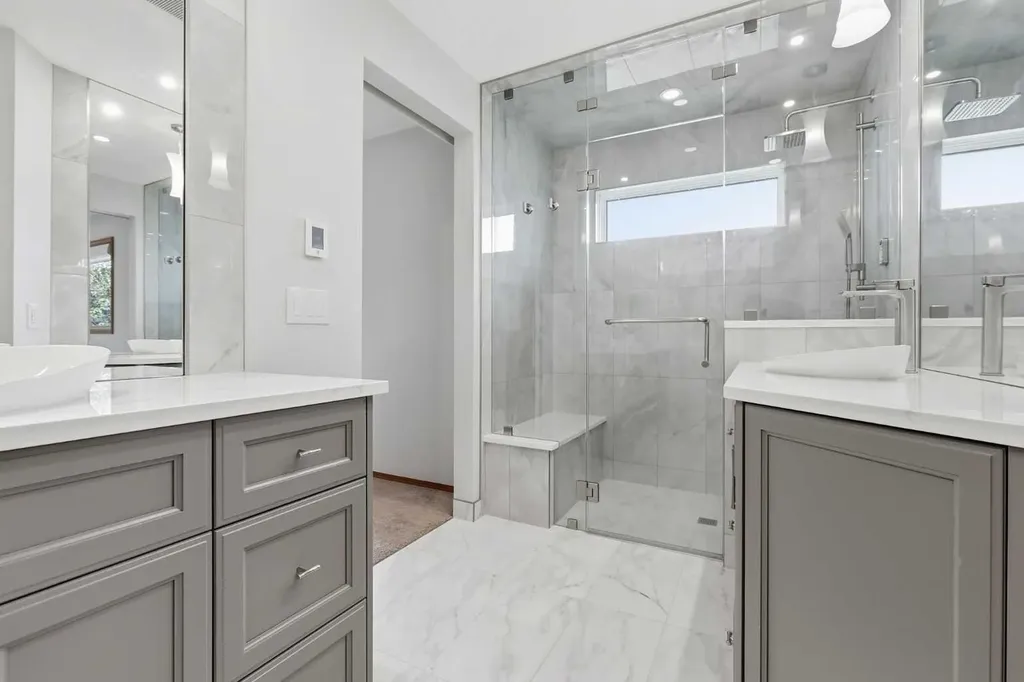 143 Douglasbank Place SE Calgary AB T2Z 2J4