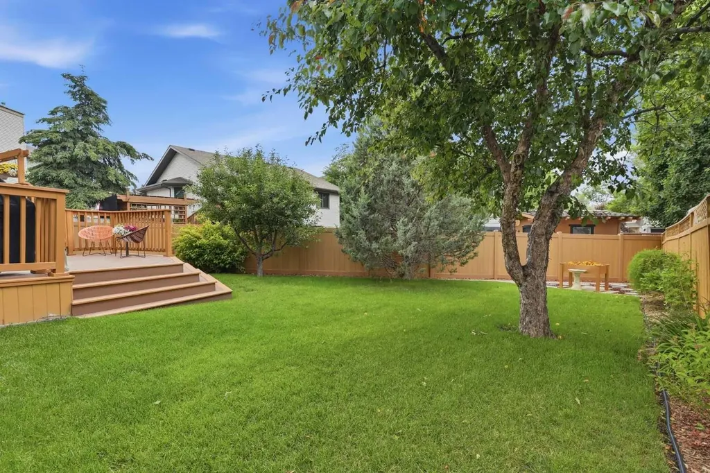 143 Douglasbank Place SE Calgary AB T2Z 2J4