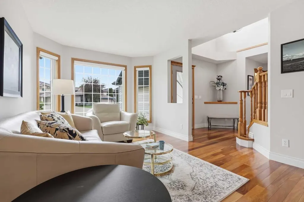 143 Douglasbank Place SE Calgary AB T2Z 2J4