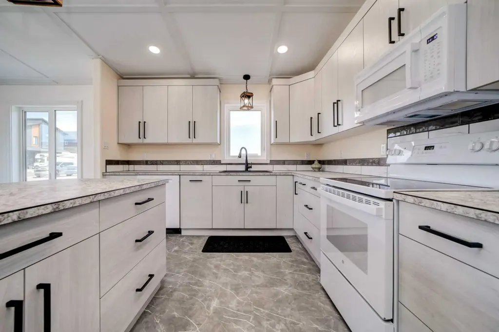 1007 Livingston Way Pincher Creek AB T0K 1W0